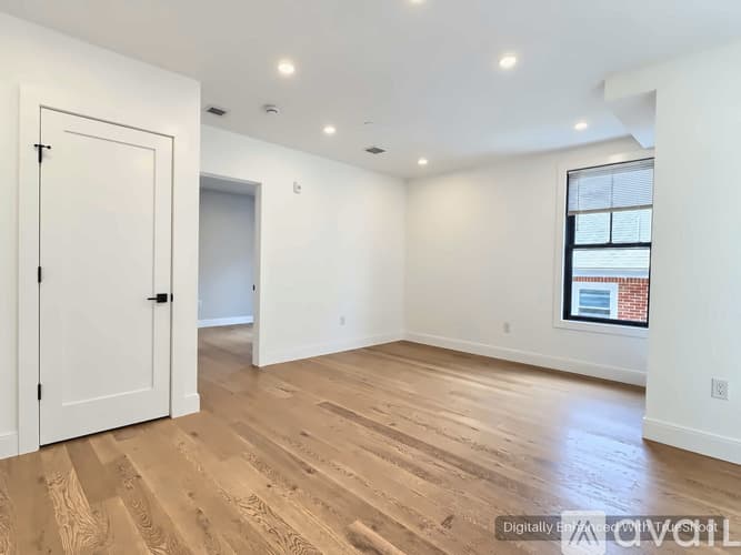 Boston Apartment: 36 Colborne Rd