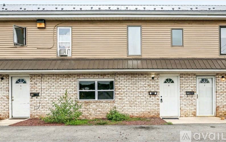 Dillsburg Apartment: 11 N Chestnut St