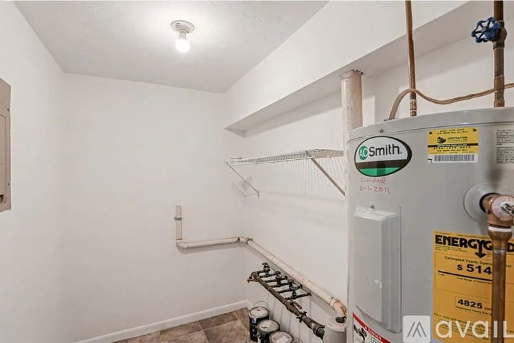 Dillsburg Apartment: 11 N Chestnut St