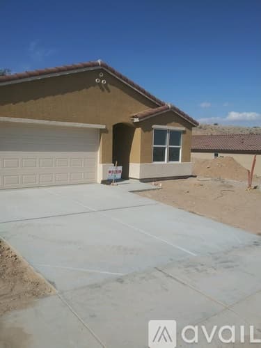Bullhead City House: 2392 Tapatio Dr