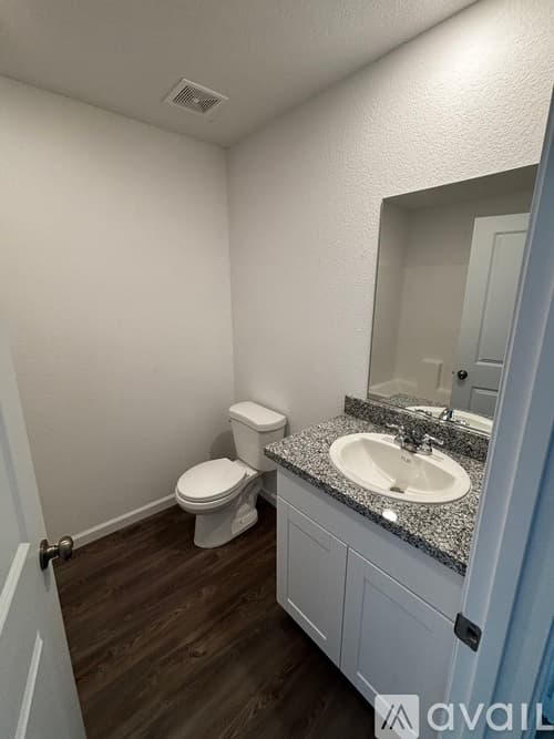 Bullhead City House: 2392 Tapatio Dr
