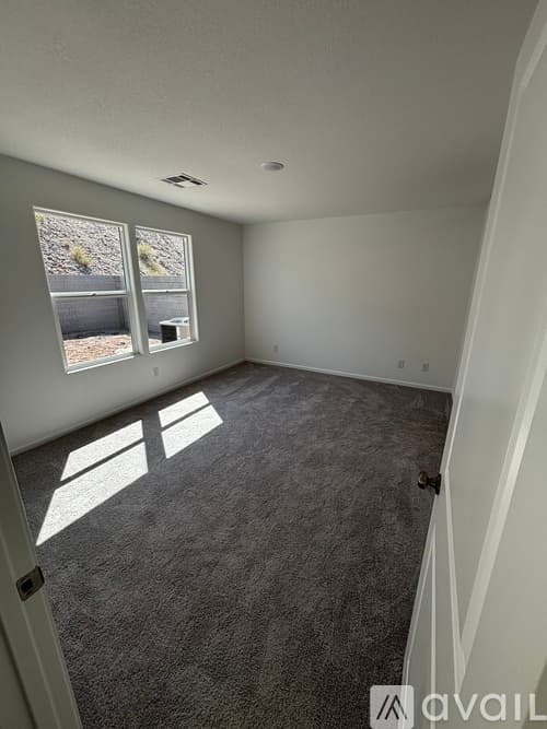 Bullhead City House: 2392 Tapatio Dr