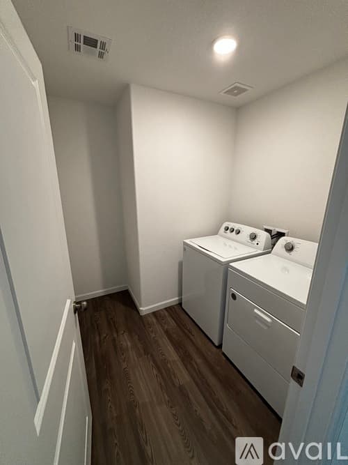 Bullhead City House: 2392 Tapatio Dr