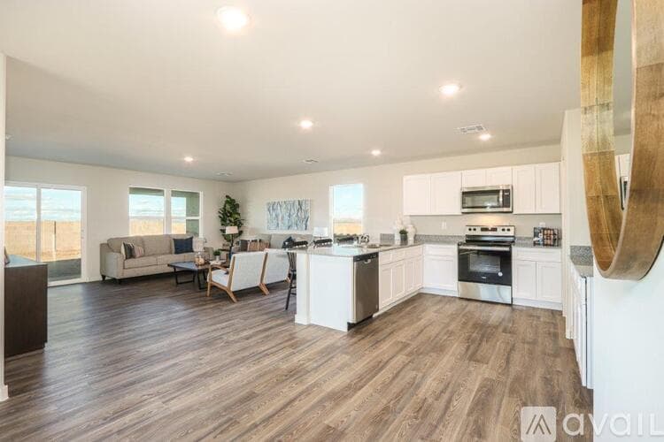 Bullhead City House: 2392 Tapatio Dr