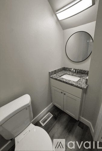 Portsmouth Apartment: 2017 Deep Creek Blvd