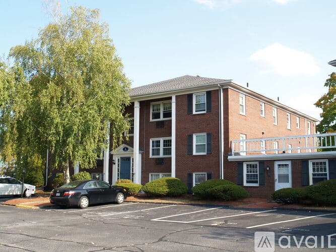 Chelmsford Condo: 17 Sinai Circle