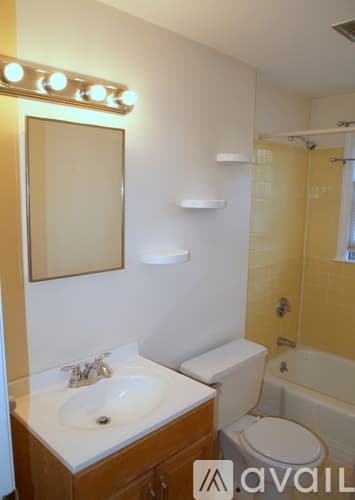 Chelmsford Condo: 17 Sinai Circle