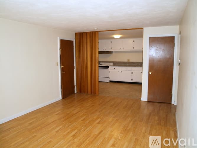 Chelmsford Condo: 17 Sinai Circle
