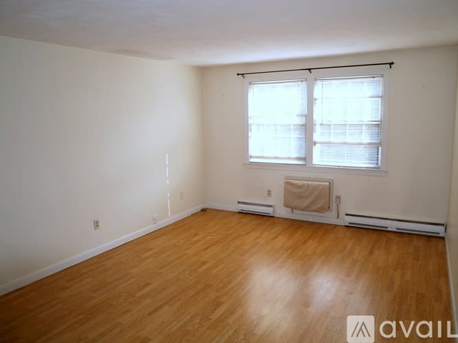 Chelmsford Condo: 17 Sinai Circle