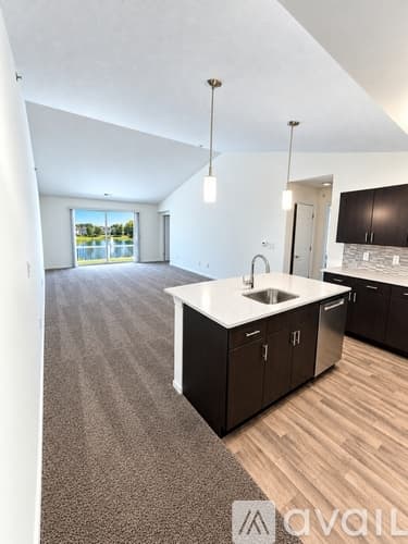 Battle Creek Apartment: 100 Gethings Circle