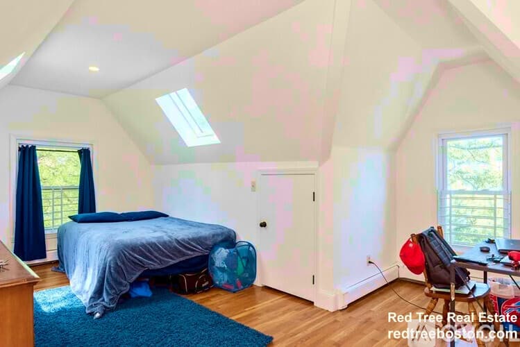 Boston Apartment: 21 Kinross Rd