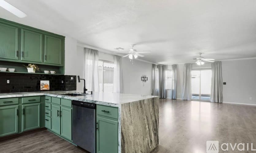 Mesa House: 11014 E Flossmoor Cir
