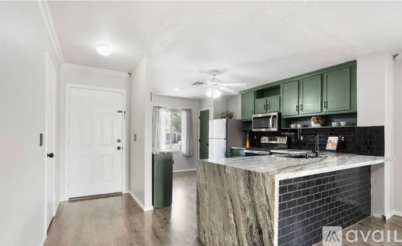 Mesa House: 11014 E Flossmoor Cir