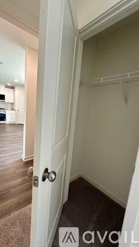Jackson House: 492 Grand Magnolia St