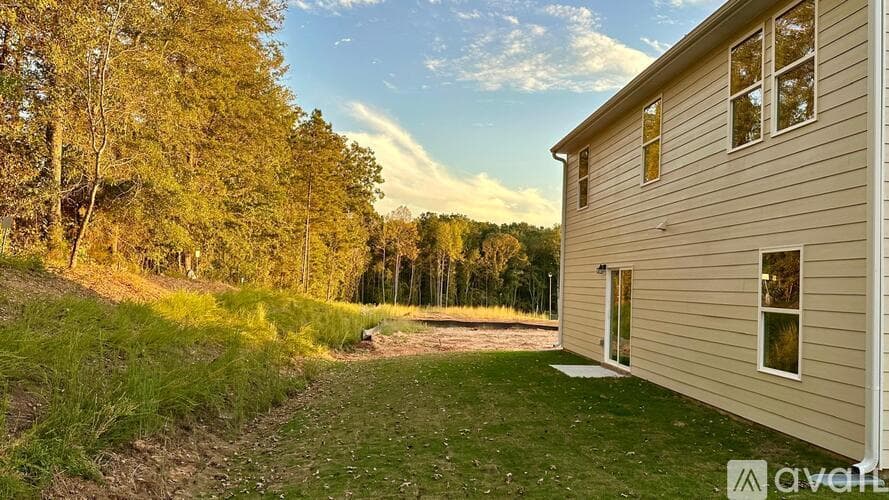 Jackson House: 492 Grand Magnolia St