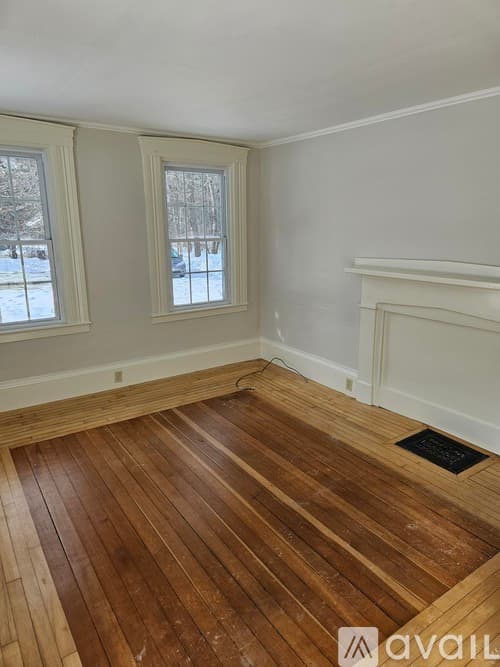 Stratham Apartment: 201 Portsmouth Ave