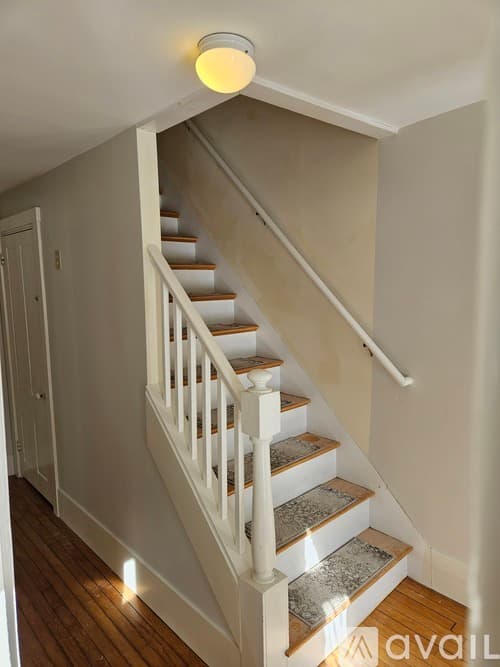 Stratham Apartment: 201 Portsmouth Ave