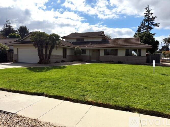 Salinas House: 22359 Ortega Dr