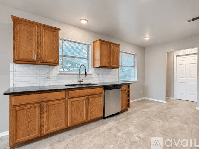 Nolanville House: 206 Timber Ridge Dr
