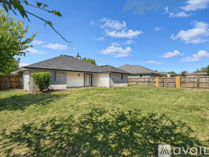 Nolanville House: 206 Timber Ridge Dr