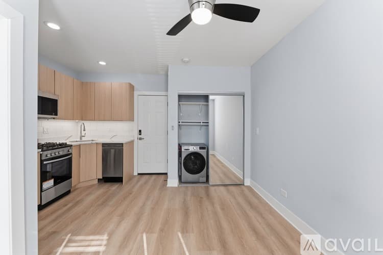 Chicago Apartment: 5710 N Winthrop Ave