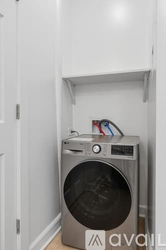 Chicago Apartment: 5710 N Winthrop Ave