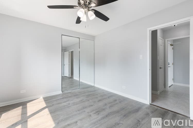 Chicago Apartment: 5858 N Sheridan Rd