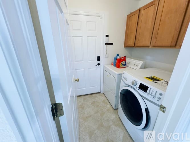 Brighton House: 14882 East 117th Place