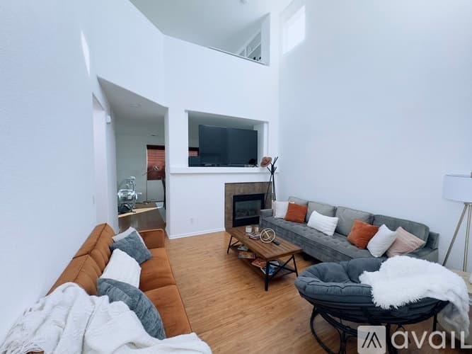 Brighton House: 14882 East 117th Place
