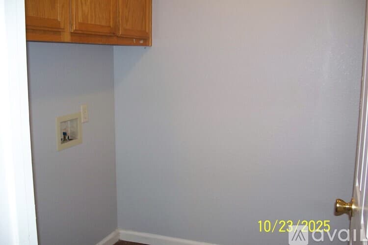 Waterford Townhome: 12403 Summers St