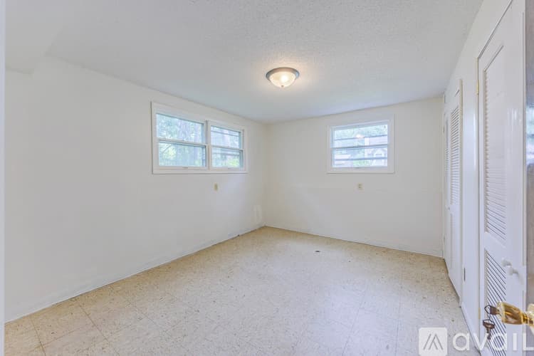 Columbia Heights House: 1212 44 1 2 Ave NE