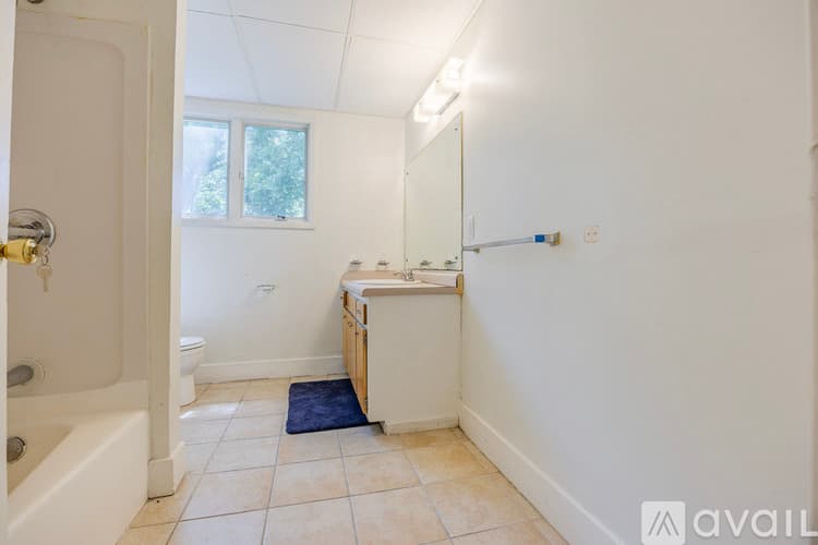 Columbia Heights House: 1212 44 1 2 Ave NE