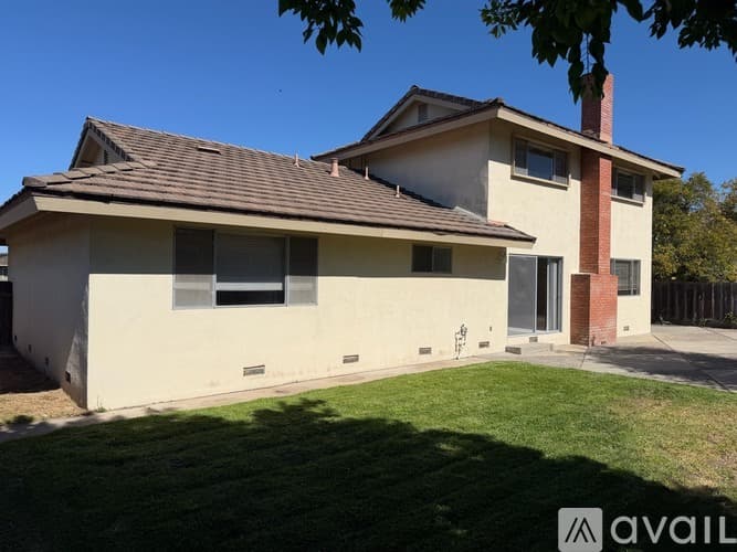 Salinas House: 22359 Ortega Dr