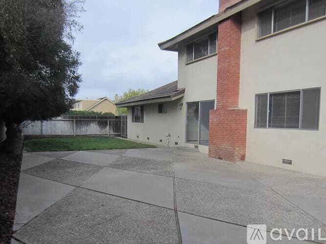 Salinas House: 22359 Ortega Dr