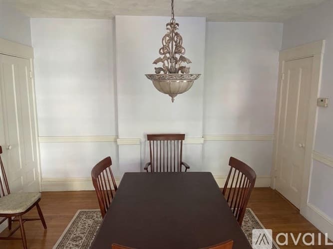 Arlington House: 12 Swan Pl