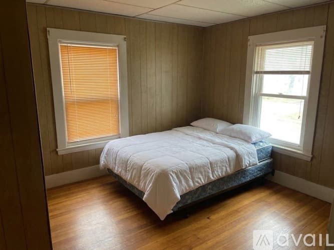 Arlington House: 12 Swan Pl