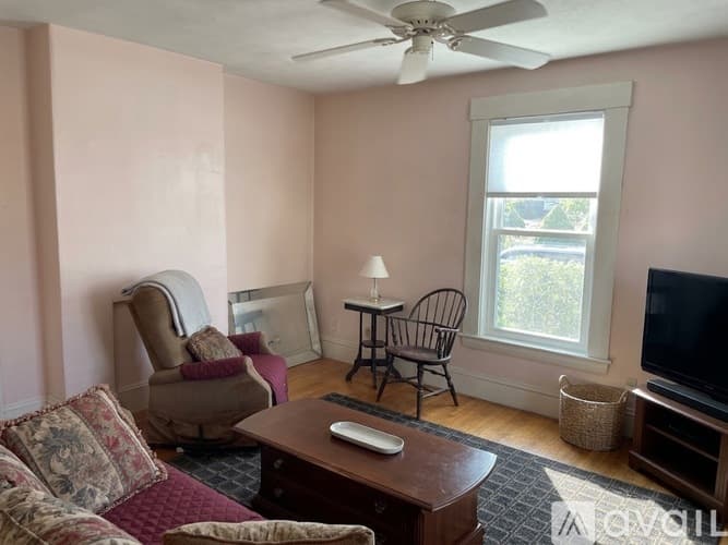 Arlington House: 12 Swan Pl