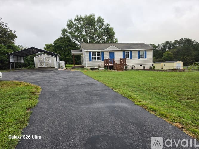 Youngsville House: 113 Dixie Lane