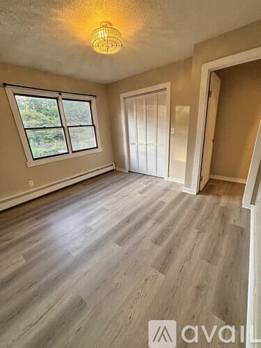 Portland Apartment: 10 Riverside Street