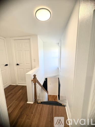 Manchester Apartment: 16 Hackmatack Street