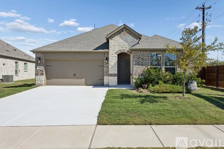 Aubrey House: 2702 Moccasin Ln