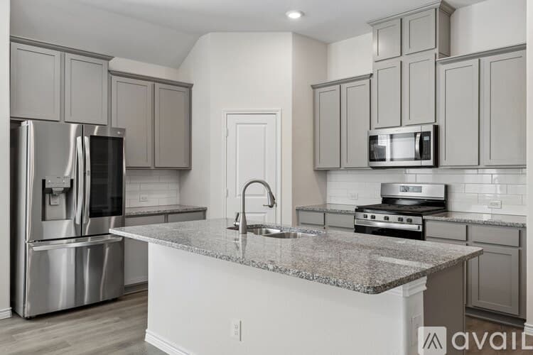 Aubrey House: 2702 Moccasin Ln