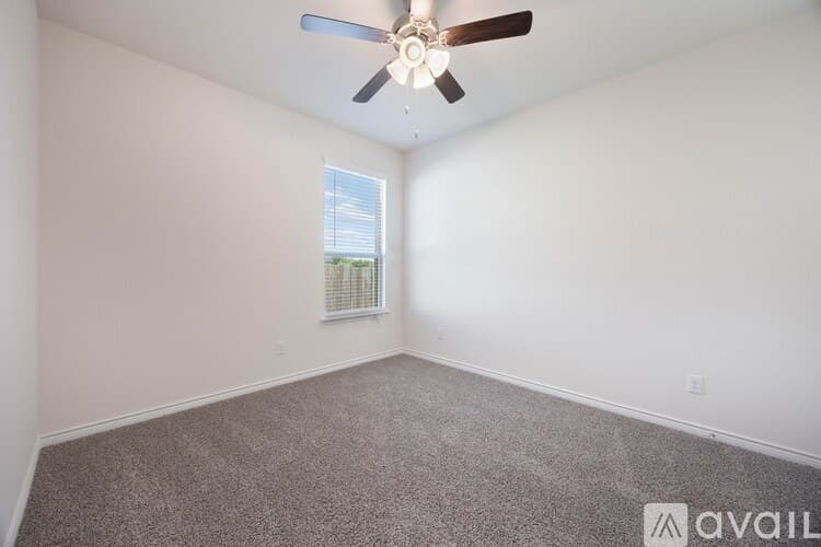 Aubrey House: 2702 Moccasin Ln