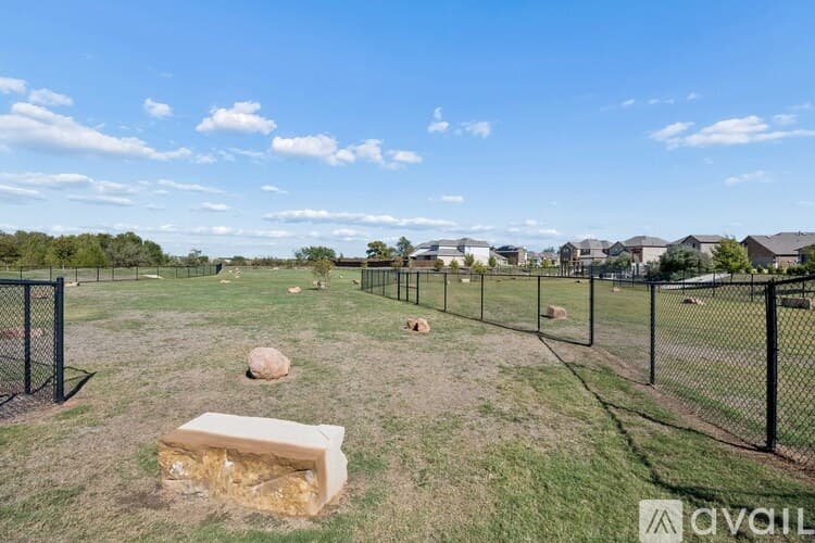 Aubrey House: 2702 Moccasin Ln
