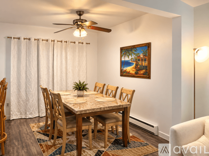 Stamford Townhome: 25 Court St
