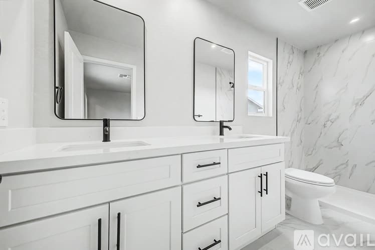 Apache Junction House: 120 West 14th Avenue