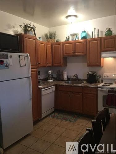 Milford Apartment: 51 Broadway