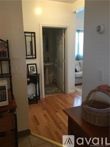 Milford Apartment: 51 Broadway