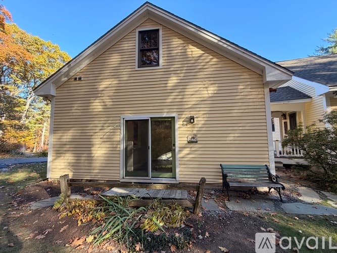 York Apartment: 86 Josiah Norton Rd
