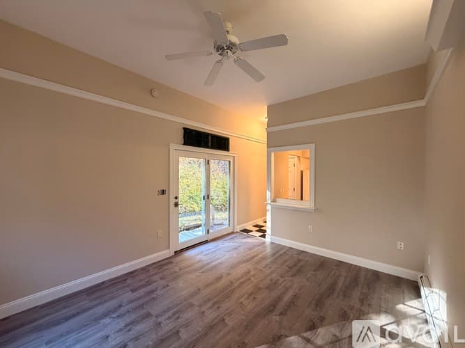 York Apartment: 86 Josiah Norton Rd